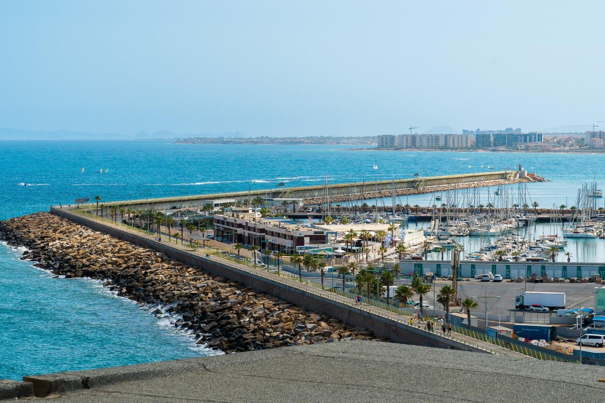 La Paz Apartment Торевиеха Екстериор снимка